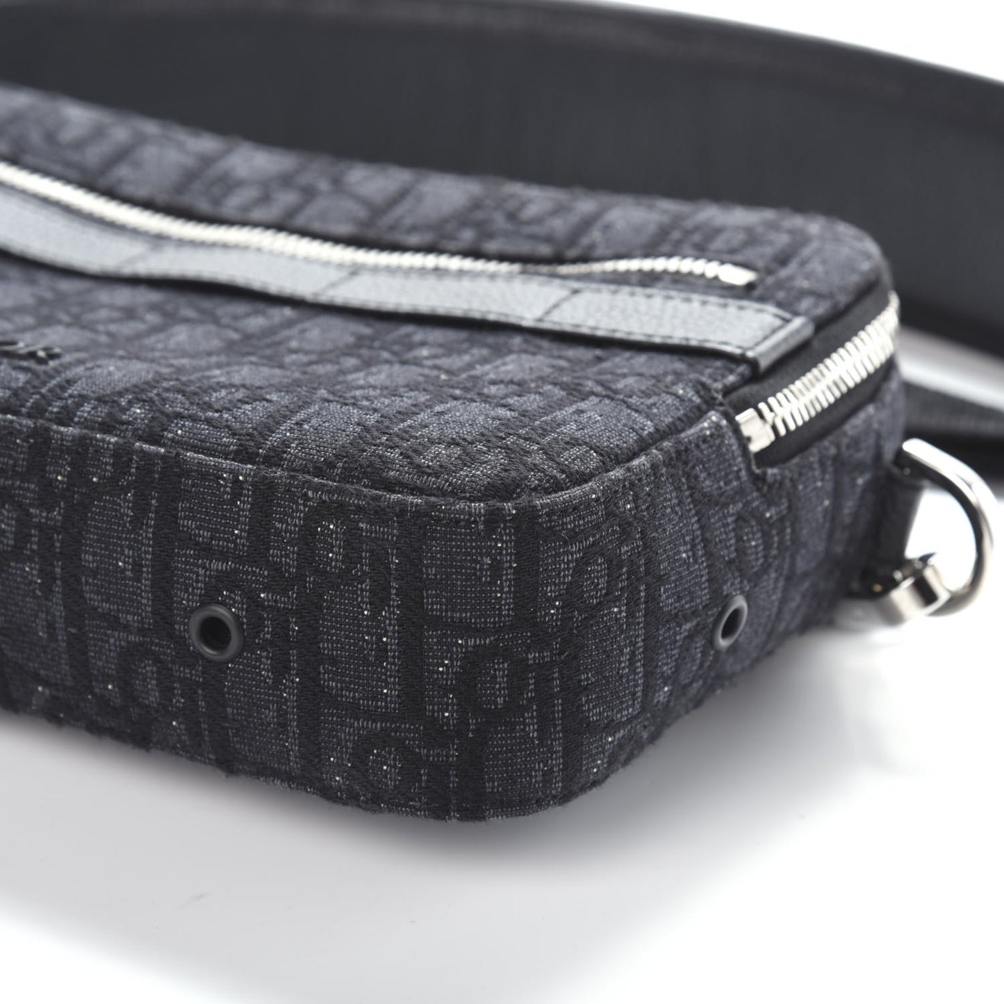 HOMME Oblique Safari Messenger Black