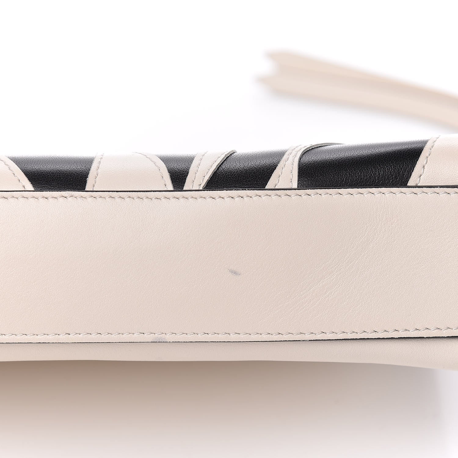Gucci Calfskin Animalier Clutch White 9 of 17