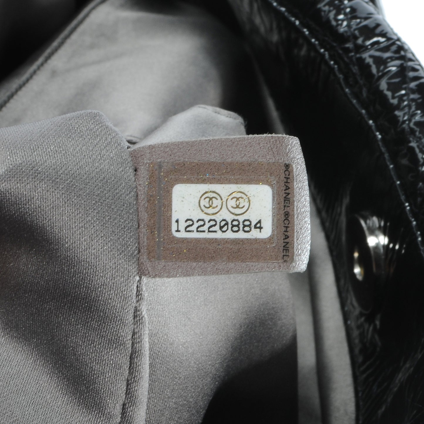 Vinyl Graphic Edge Accordion Flap Bag Black