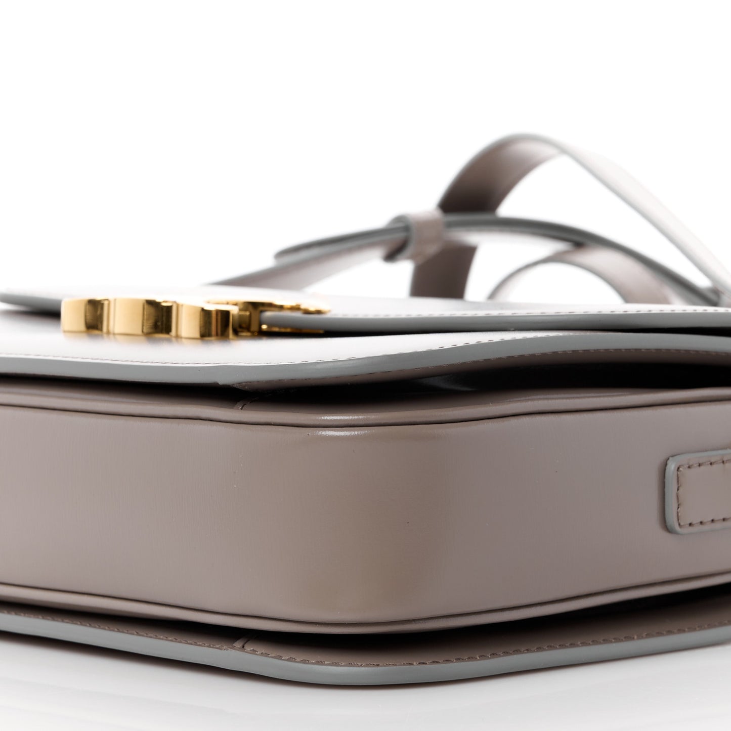 Shiny Calfskin Medium Triomphe Pebble