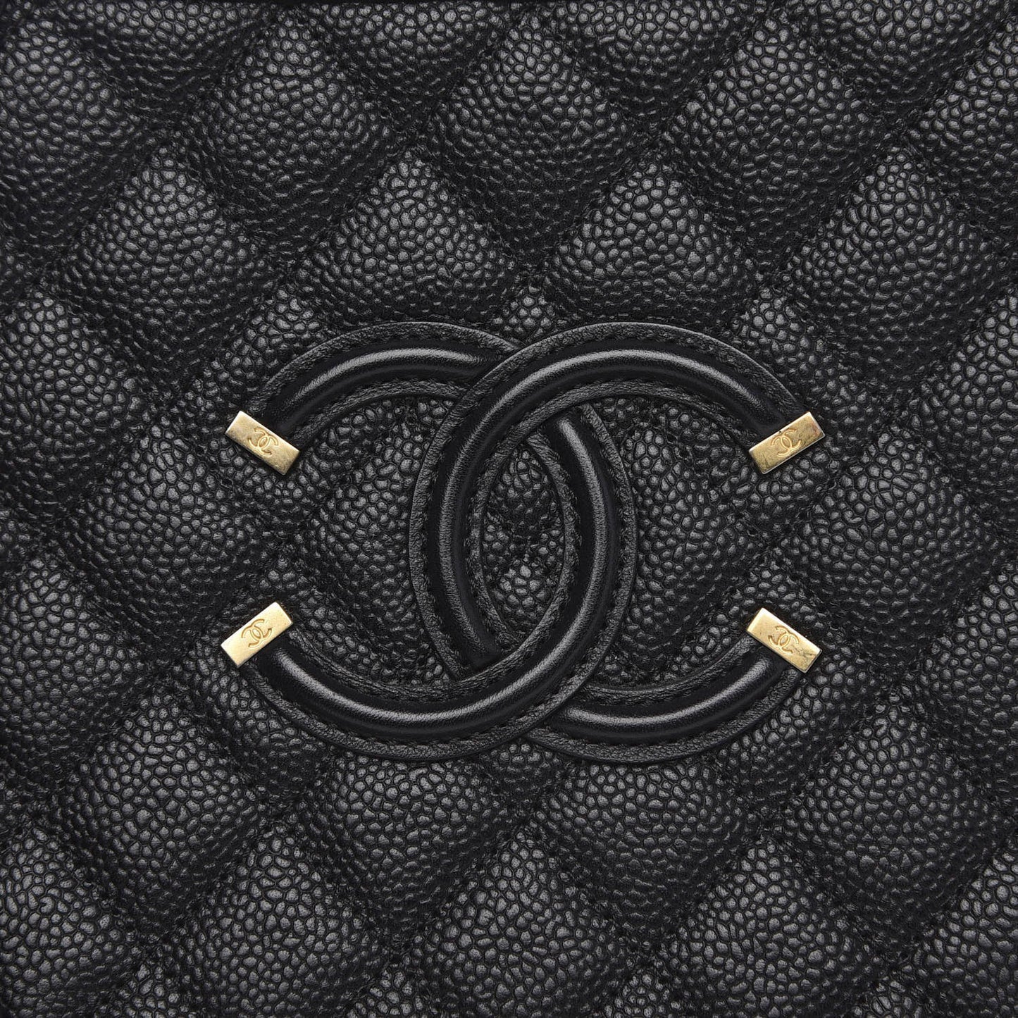 Caviar Quilted Large CC Filigree Vanity Case Navy