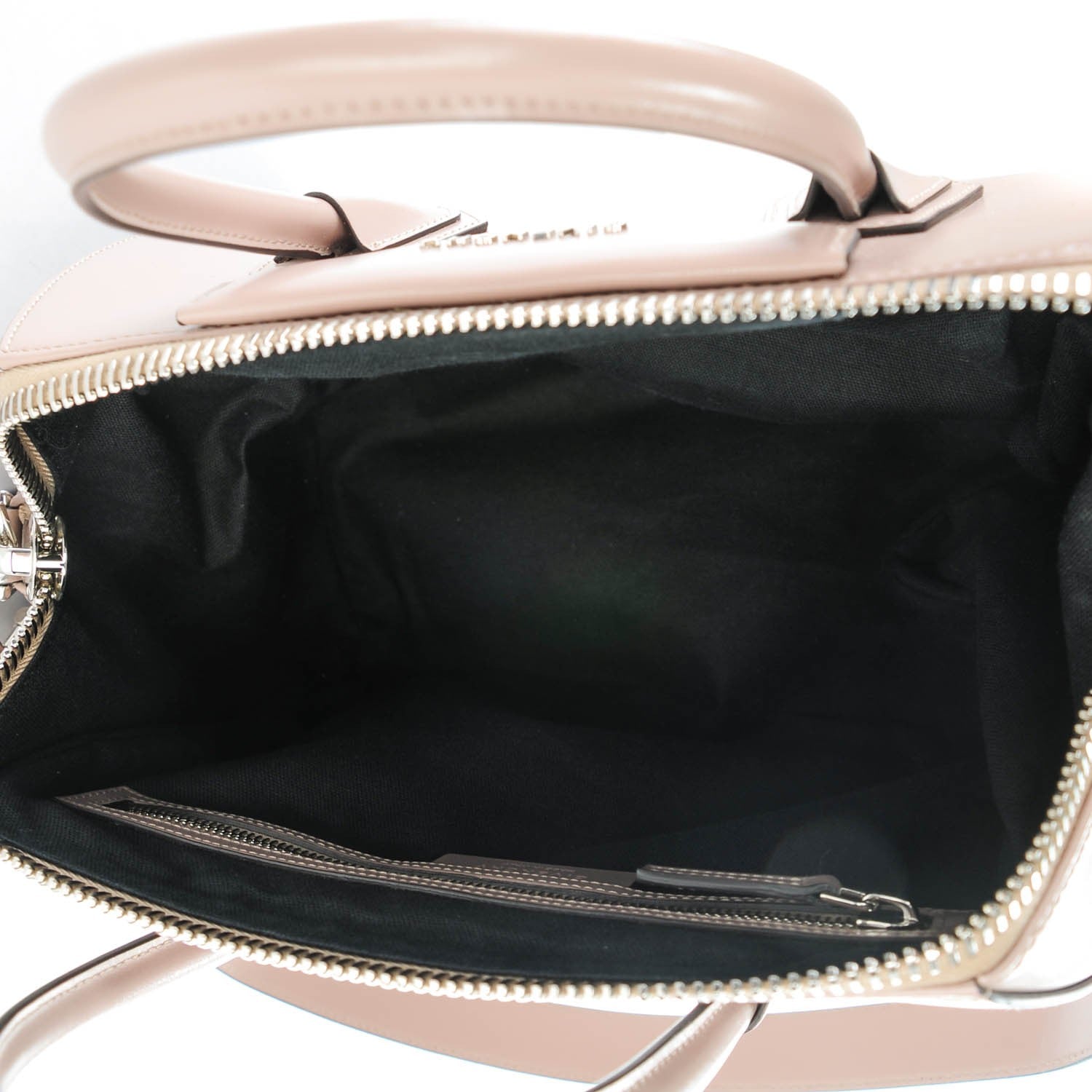 Givenchy Smooth Calfskin Medium Antigona Linen 5 of 7