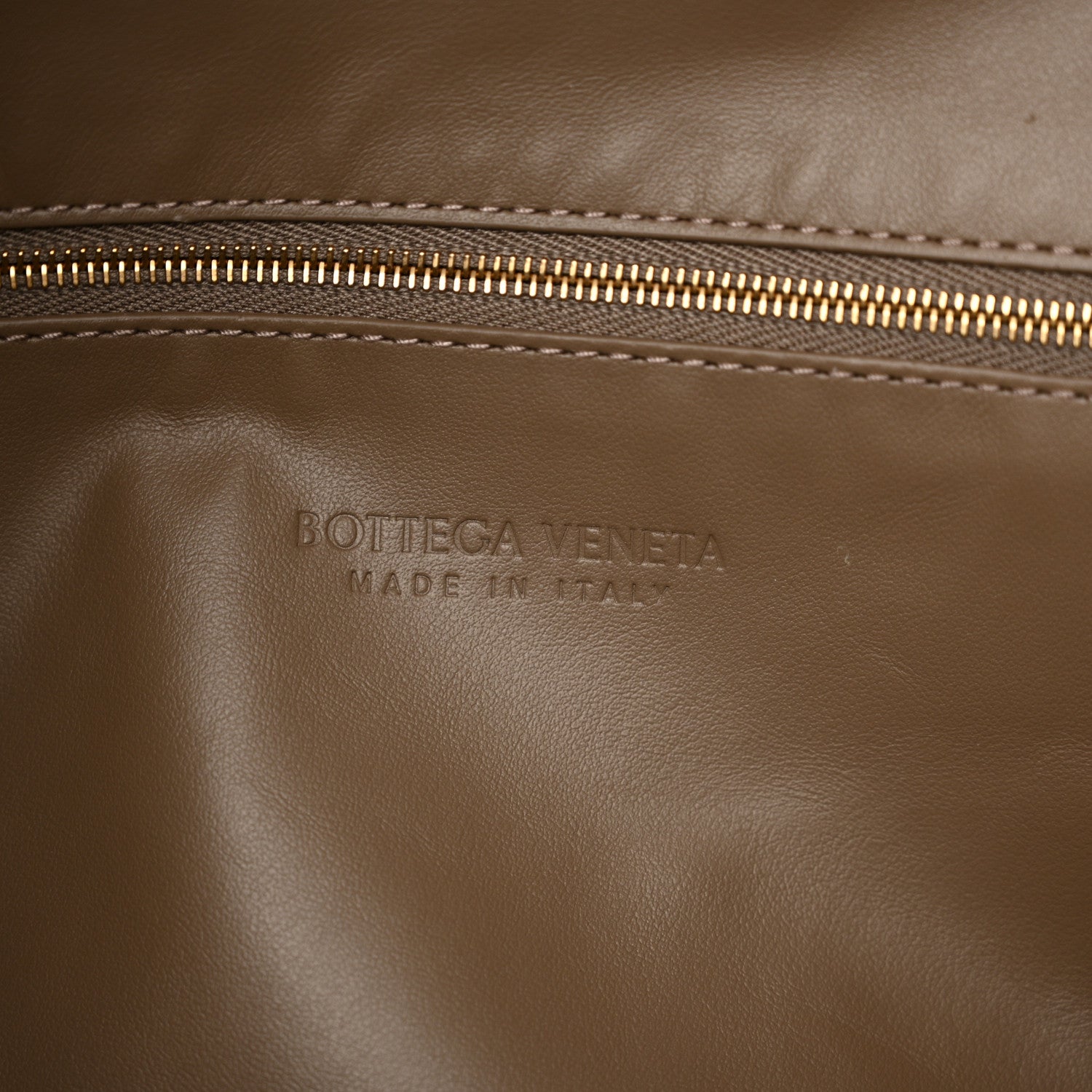 Bottega Veneta Calfskin Intrecciato Large Hop Pinecone 6 of 9