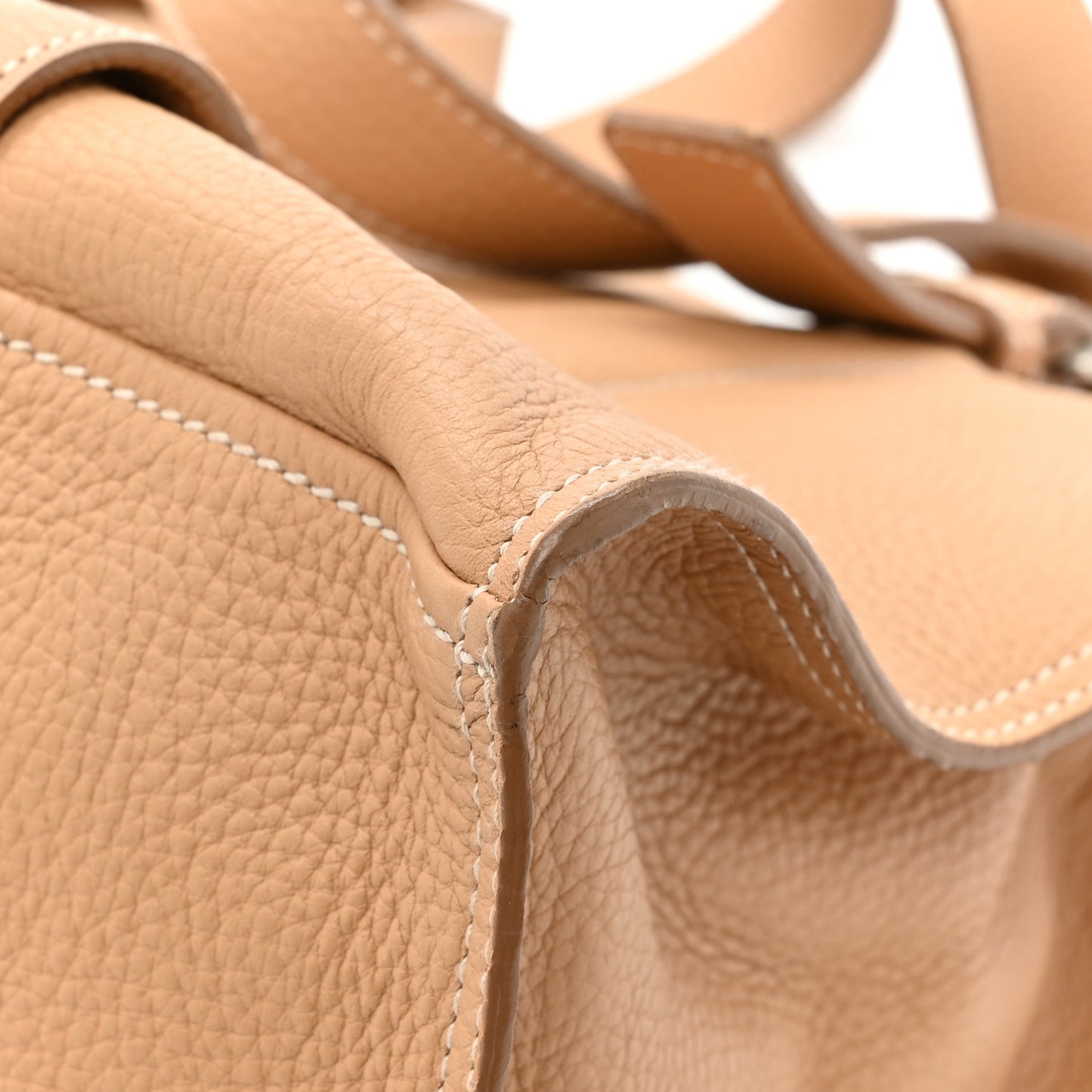 Vitello Daino Shoulder Bag Sughero