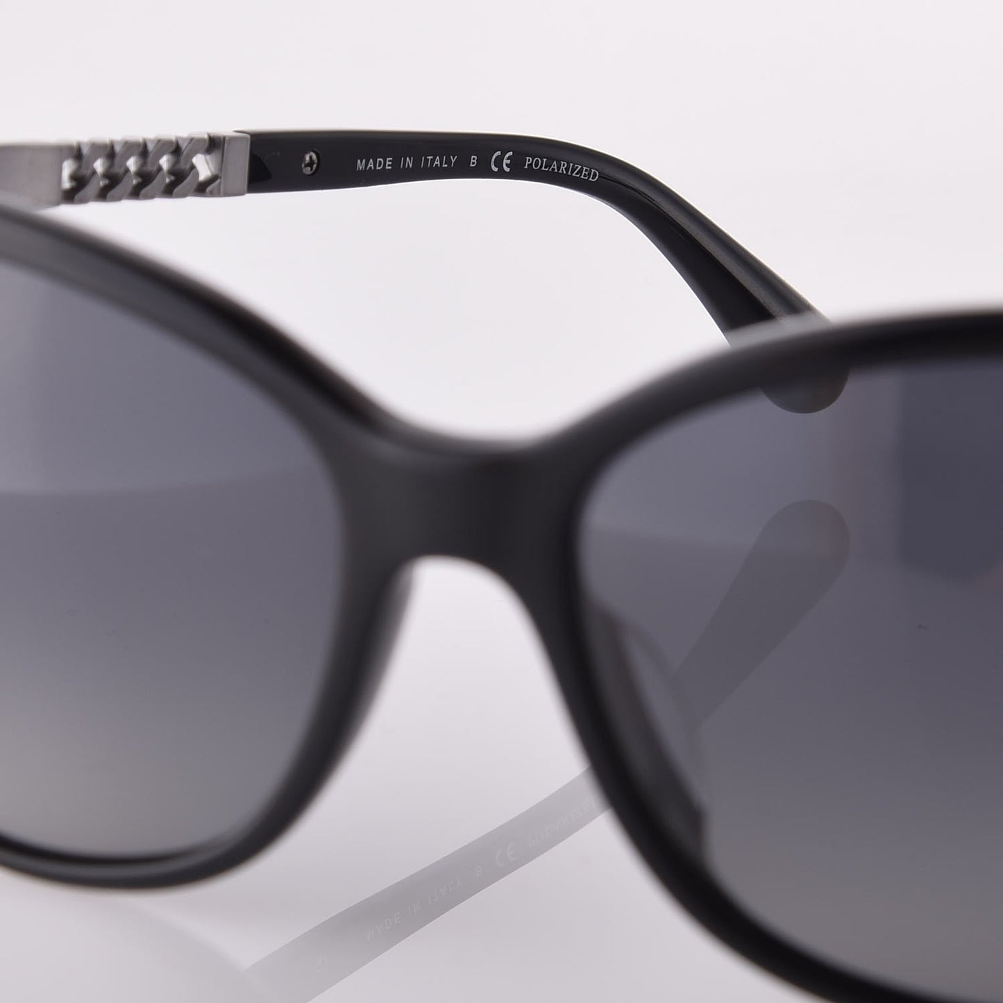 Chain Polarized Sunglasses 5352-A Black