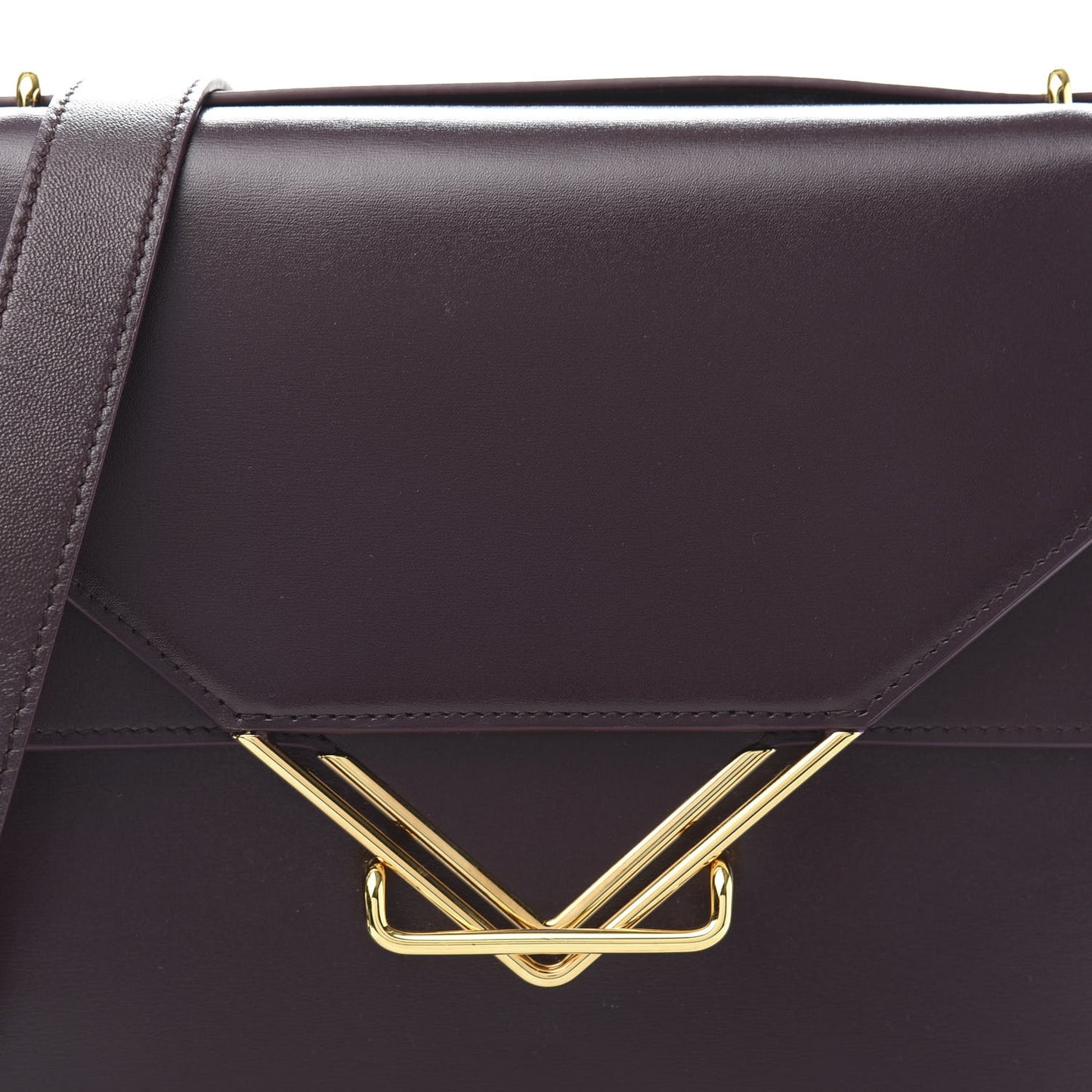 Box Calfskin Nappa Clip Bag Grape