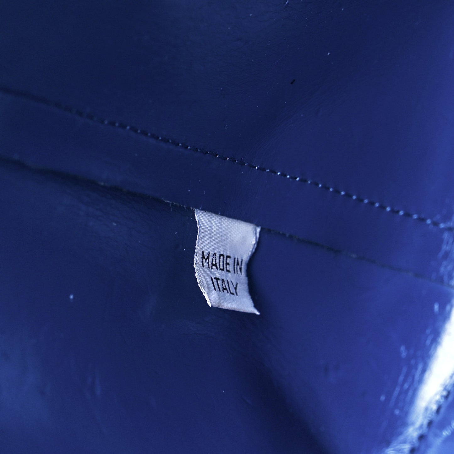 Vegetable Tanned Calfskin Bucket Bag Black Royal