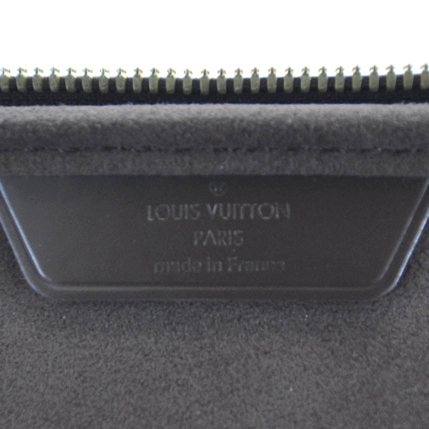 Louis Vuitton Damier 15 in Laptop Sleeve 8 of 9