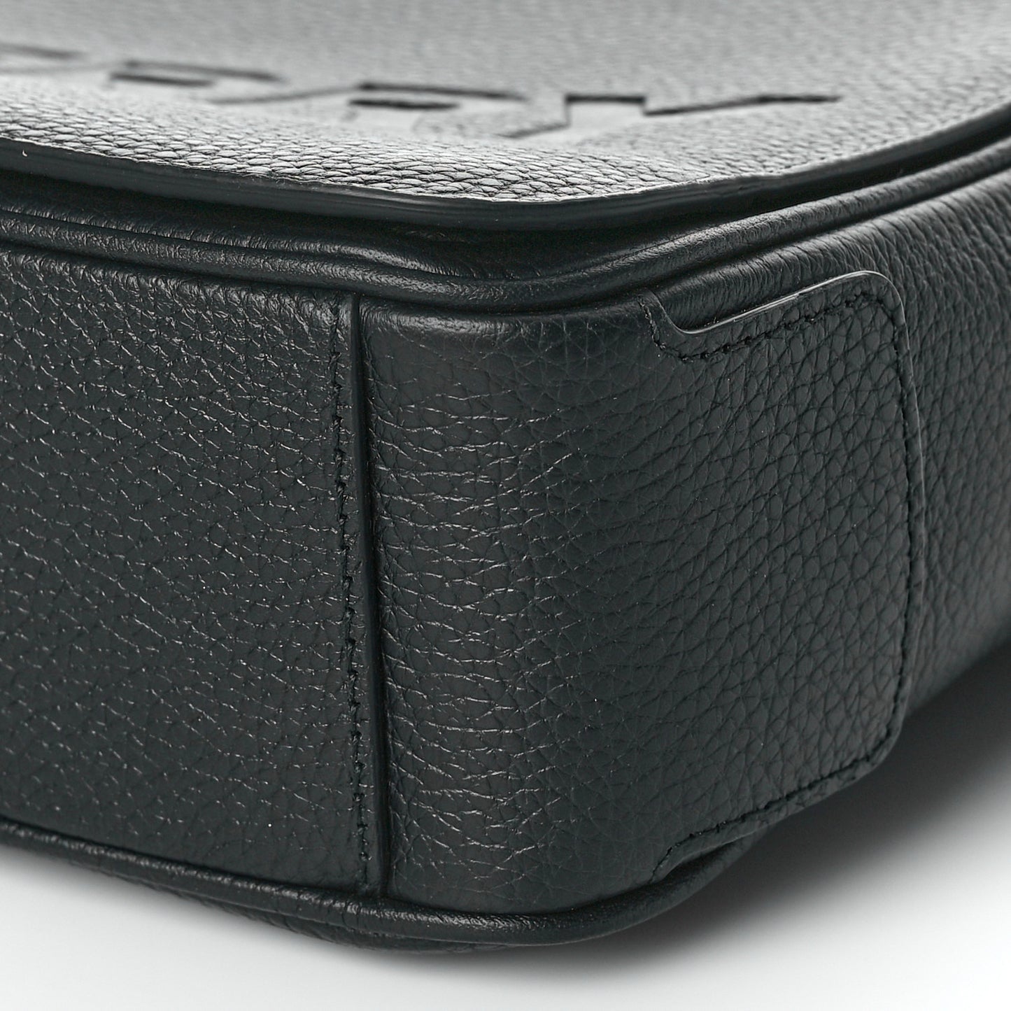 Grainy Calfskin Embossed Bruno Messenger Black