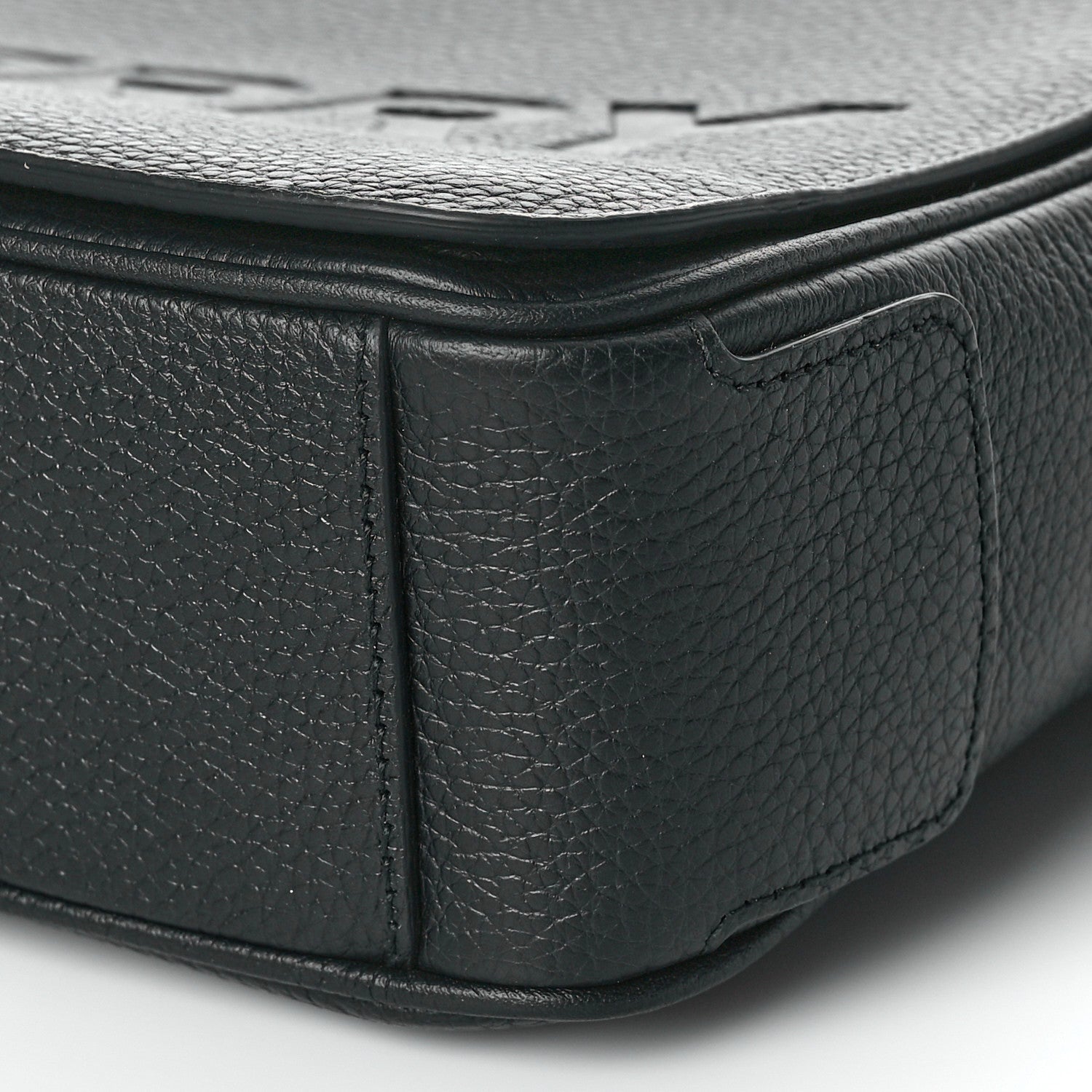Burberry Grainy Calfskin Embossed Bruno Messenger Black 8 of 8