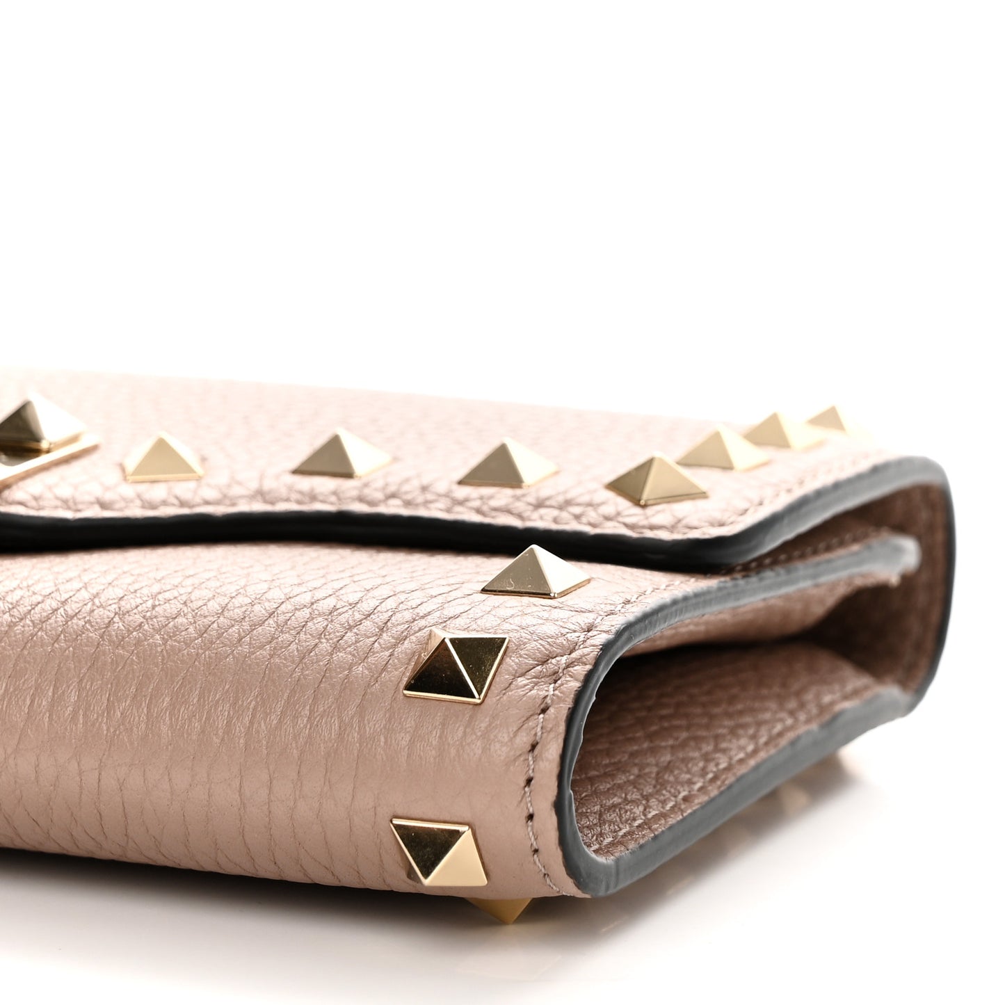 Pebbled Calfskin Rockstud Flip Lock Wallet On Chain Poudre