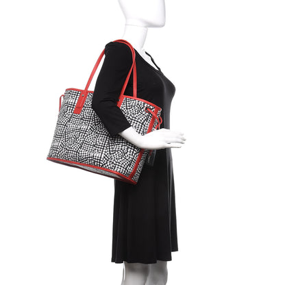 MCM Visetos Medium Liz Reversible Shopper Tote Black Red 2 of 15