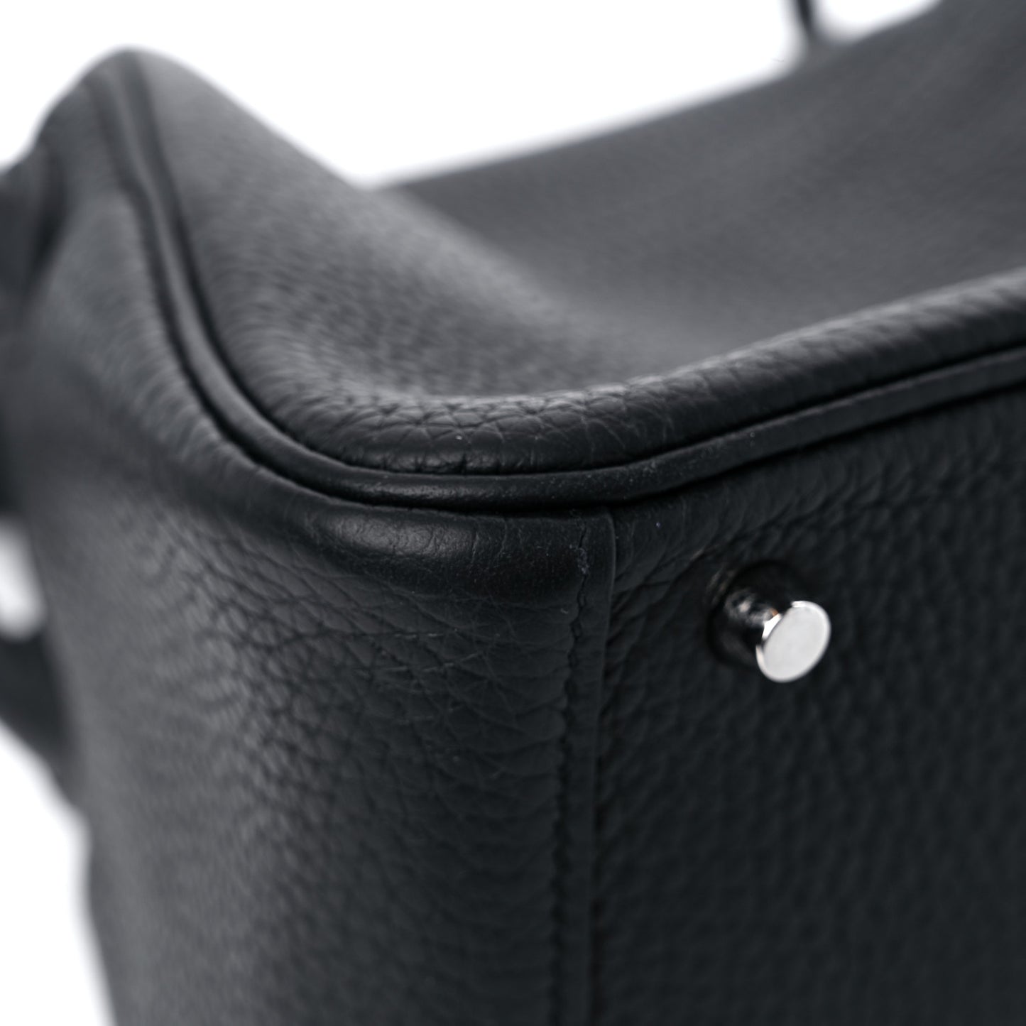 Taurillon Clemence Mini Lindy 20 Black