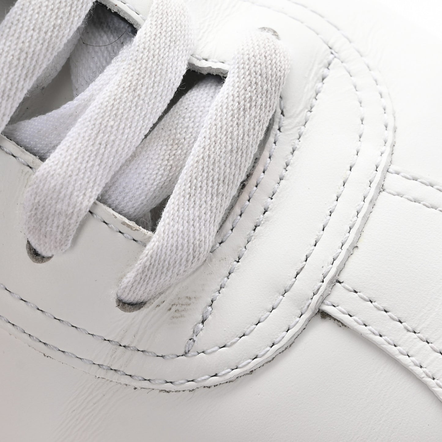 Calfskin CC Womens Sneakers 39 White