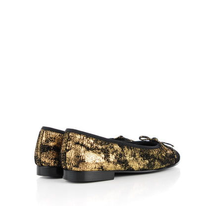 Chanel Metallic Suede CC Cap Toe Ballerina Flats 35 Gold Black 4 of 9