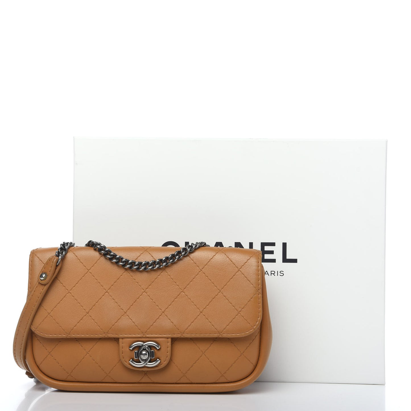 Calfskin Stitched Medium CC Sellier Flap Beige
