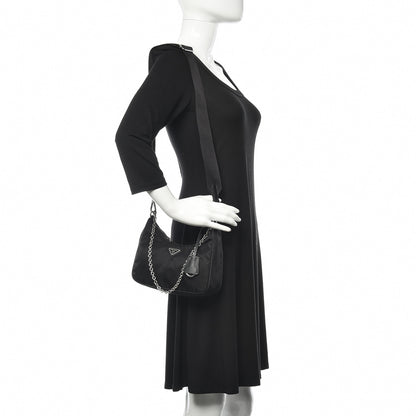 Prada Nylon Re-Edition 2005 Shoulder Bag Black 2 of 12