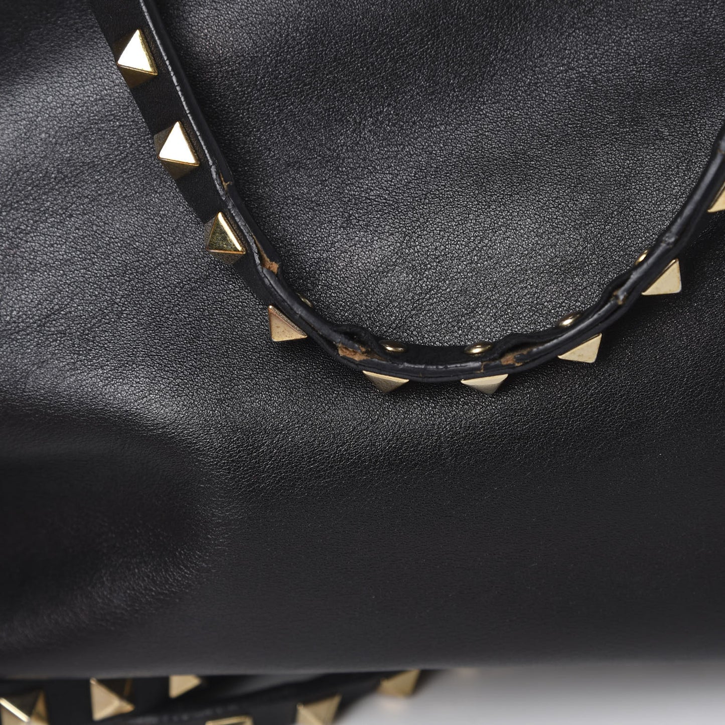 Vitello Medium Rockstud Tote Black