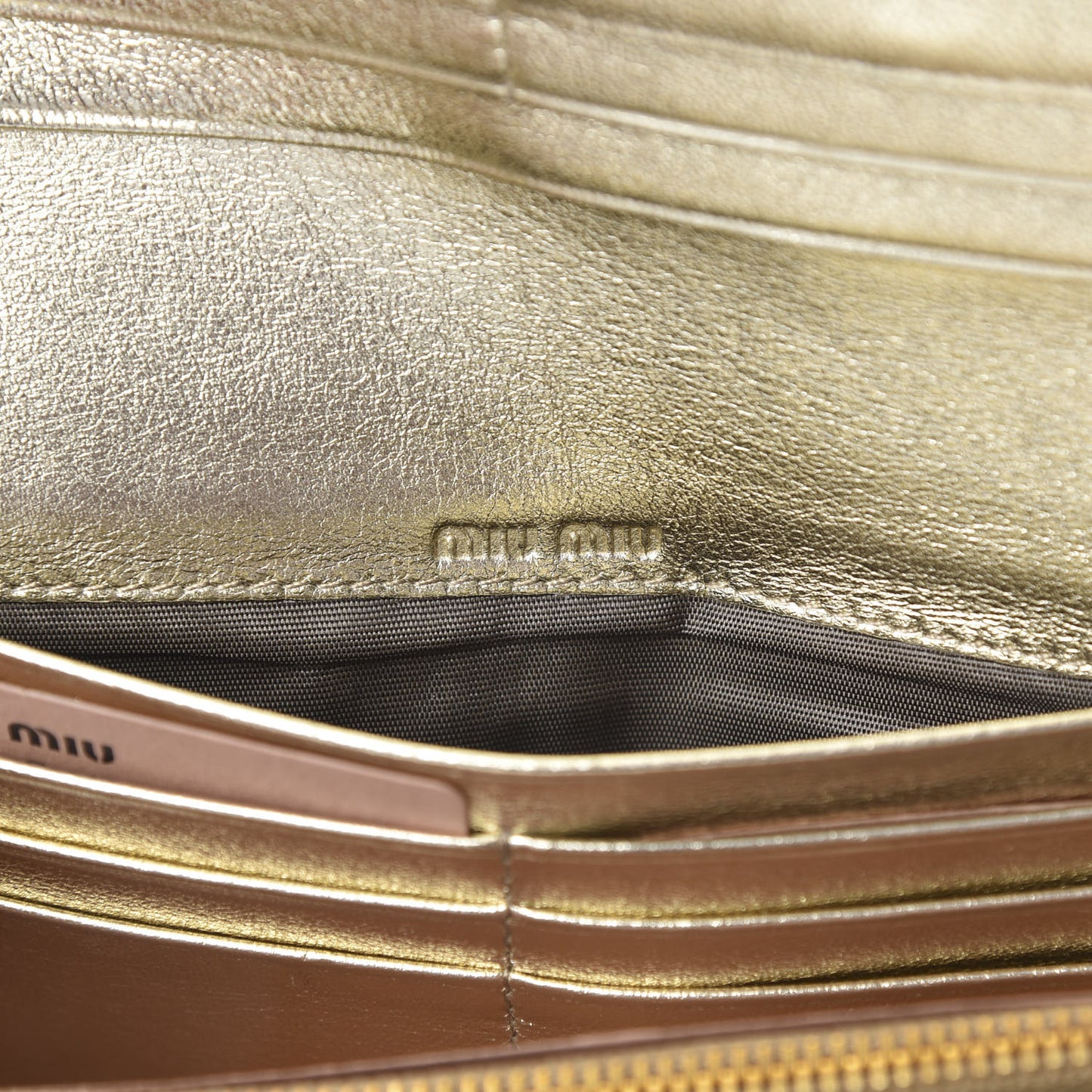Metallic Matelasse Wallet Cromo Pirite