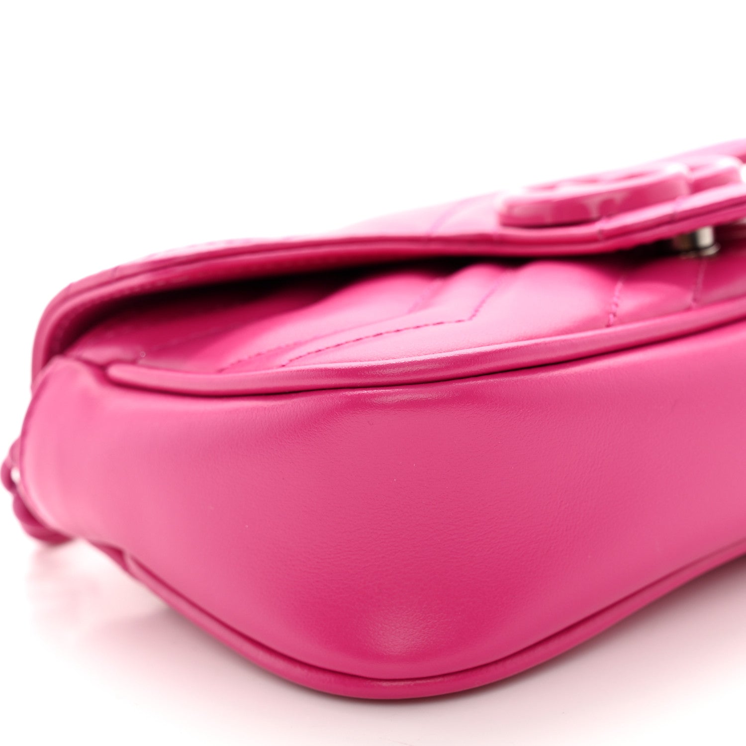 Gucci Calfskin Matelasse Monochrome GG Marmont Chain Belt Bag Classic Fuxia 9 of 11