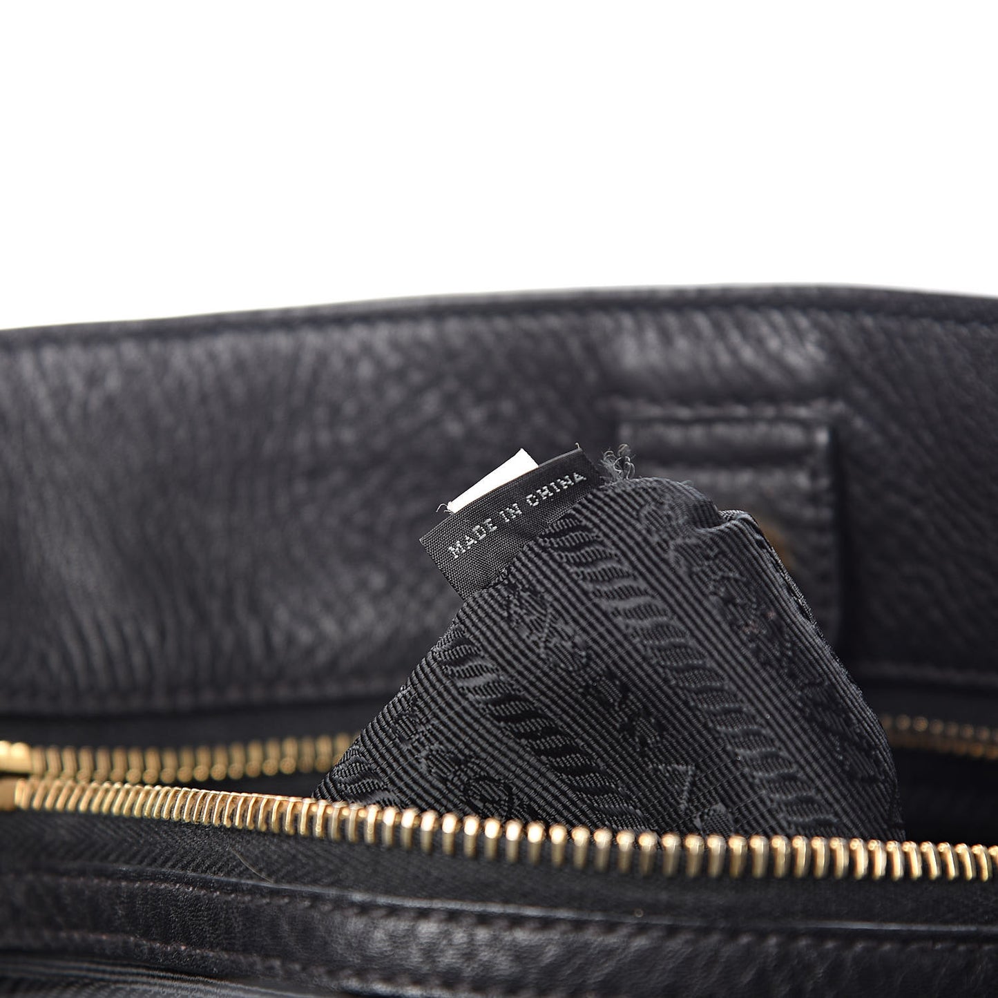 Vitello Daino Shoulder Bag Black