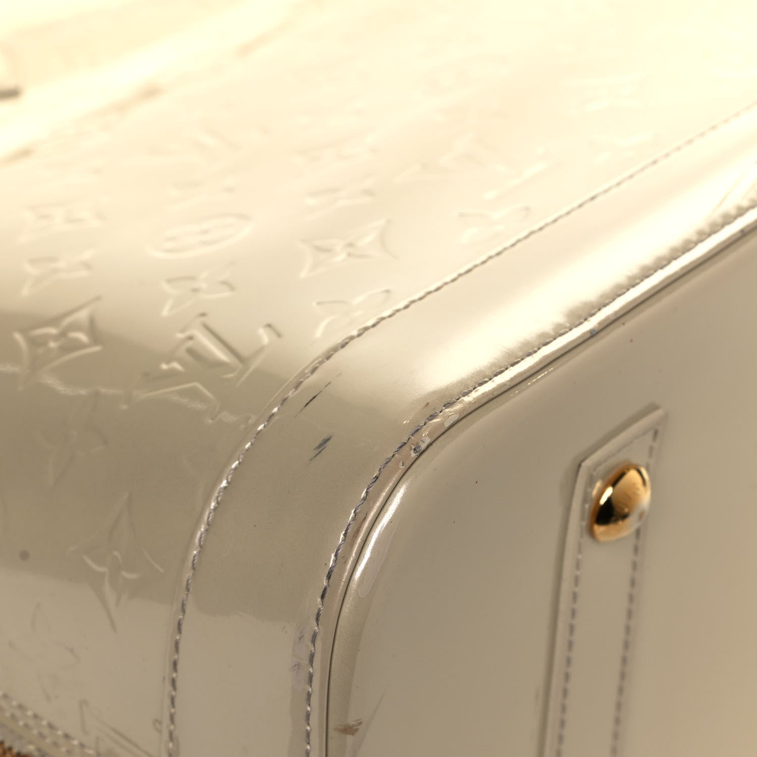 Louis Vuitton Vernis Alma GM Beige Poudre 9 of 20