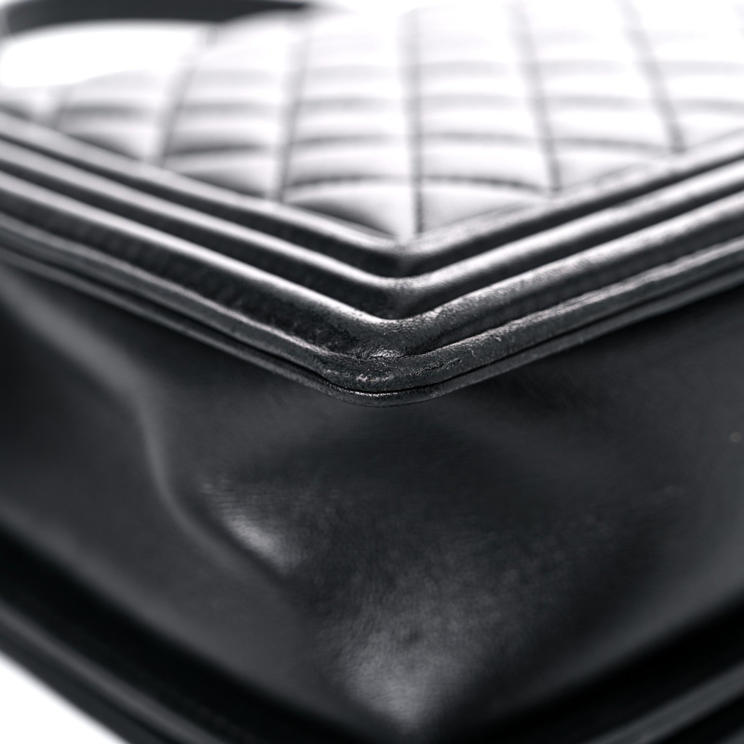 Lambskin Quilted New Medium Boy Flap Black