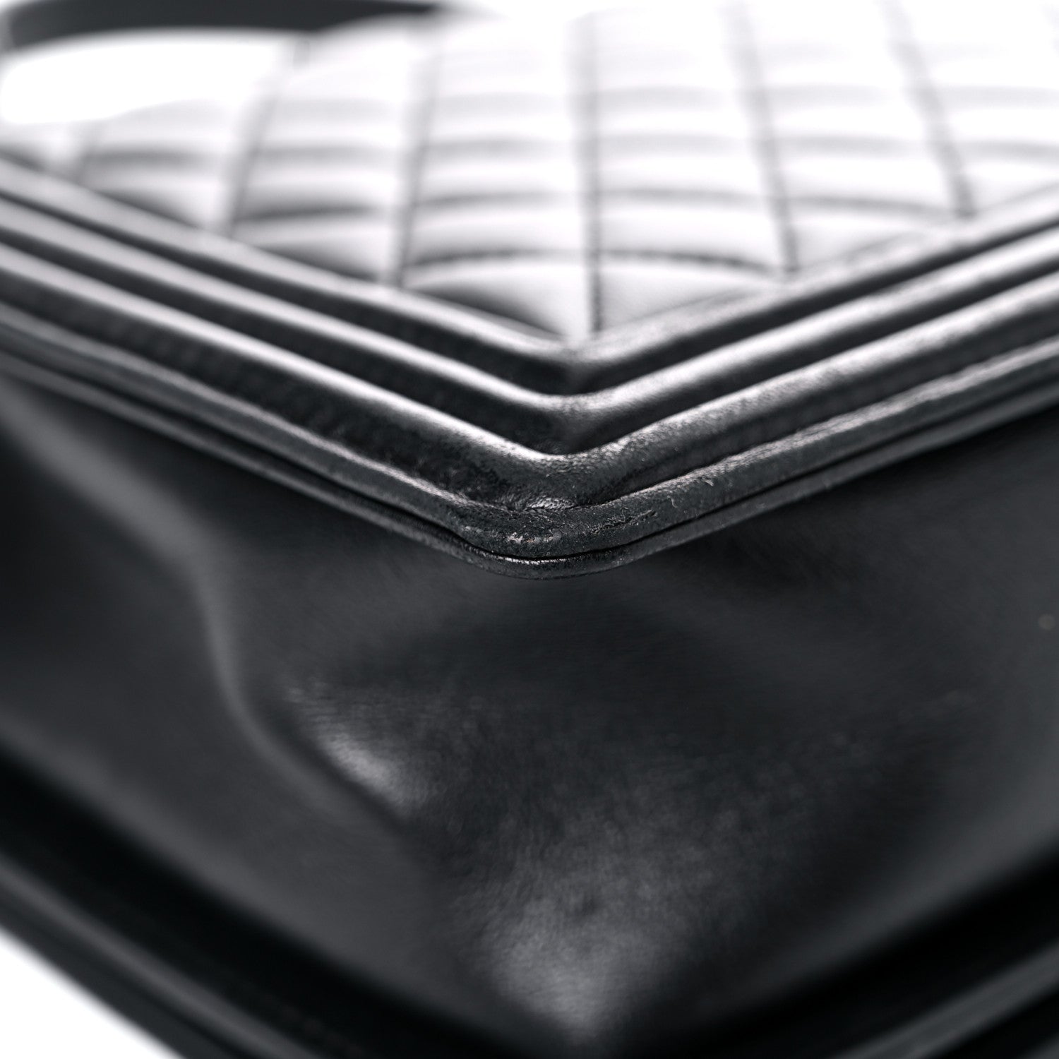Chanel Lambskin Quilted New Medium Boy Flap Black 15 of 25