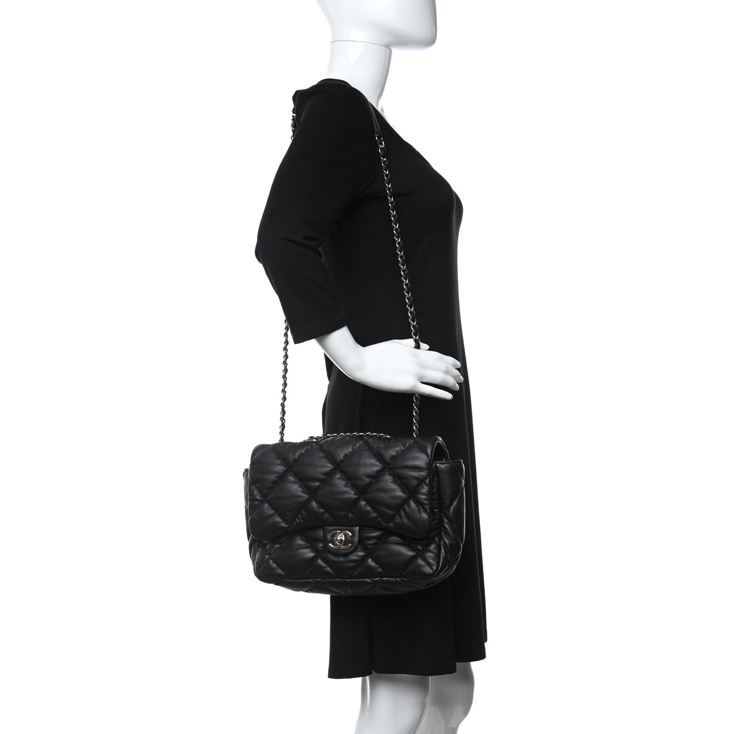 Calfskin Quilted Large Bubbly Flap Black