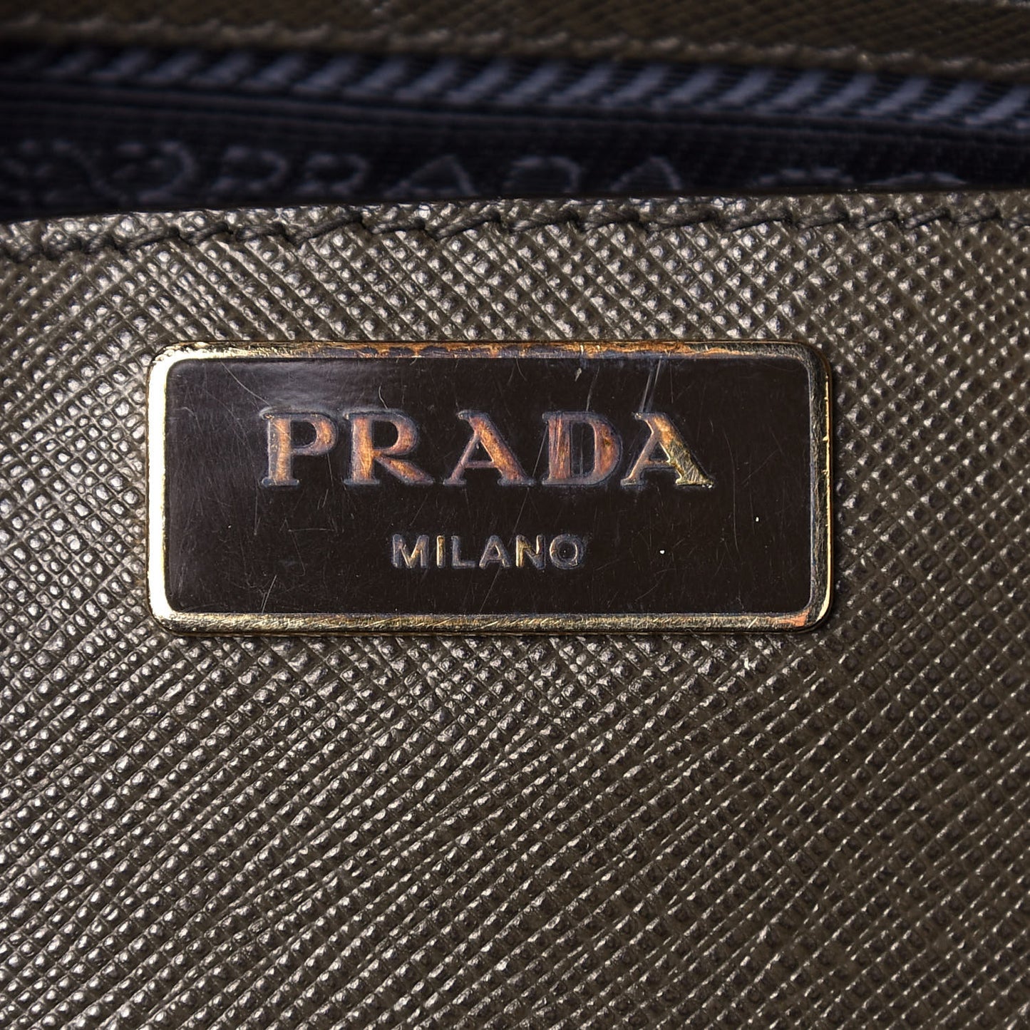 Saffiano Medium Galleria Double Zip Tote Caffe