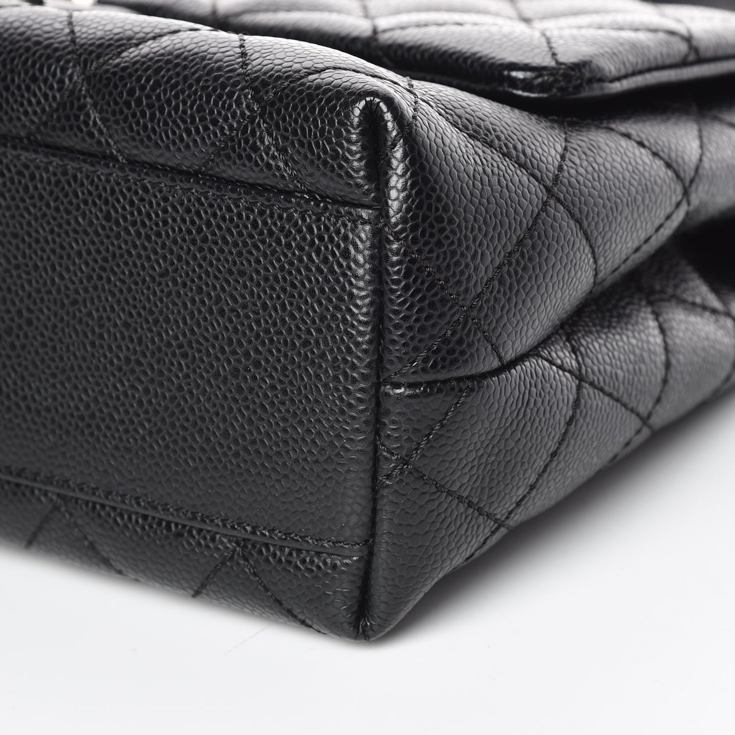 Caviar Quilted Medium Kelly Flap Bag Black