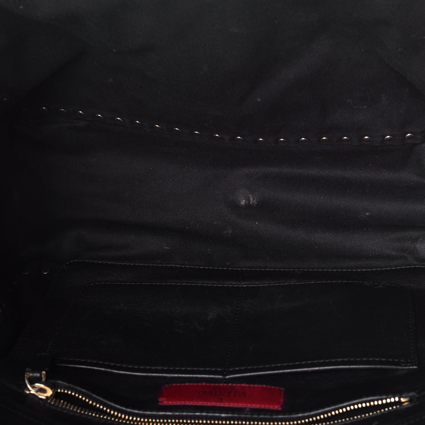 Vitello Medium Rockstud Tote Black