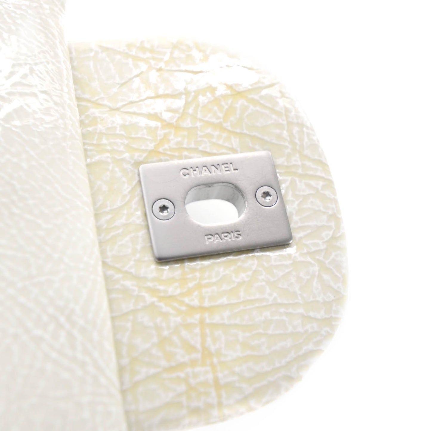 Crackled Patent Jumbo Flap