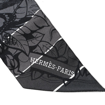 Hermes Silk Jungle Love Rainbow Twilly Gris Black White 5 of 5