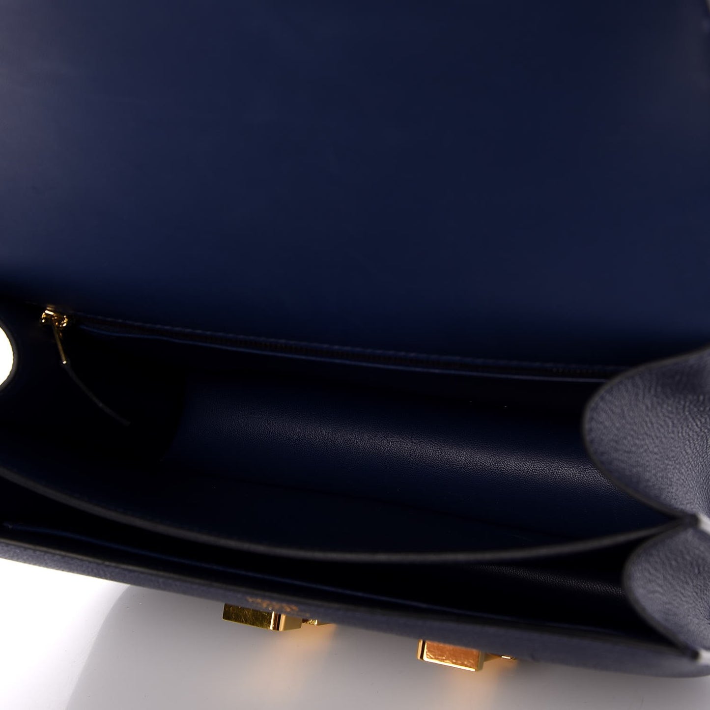 Epsom Constance 24 Bleu Saphir