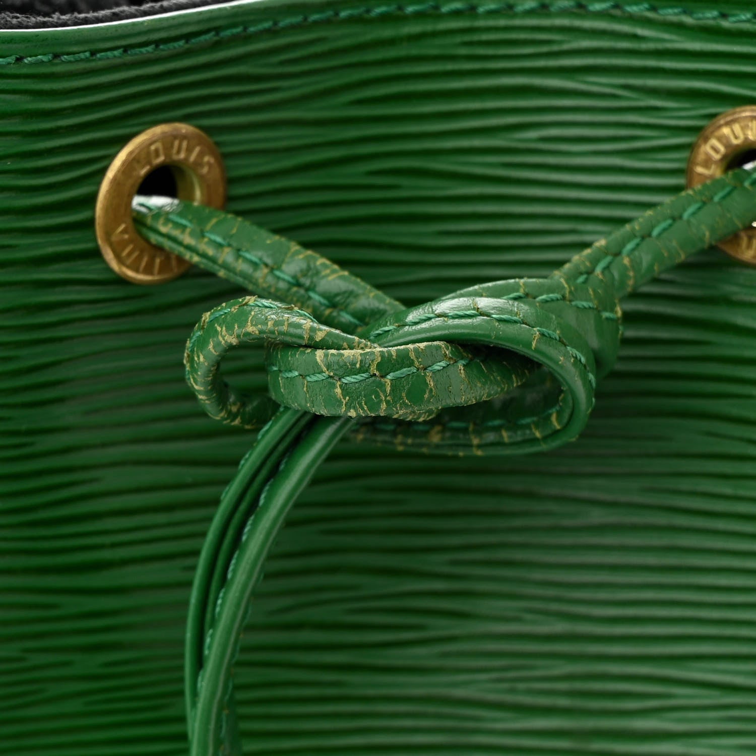 Louis Vuitton Epi Petit Noe Borneo 10 of 15