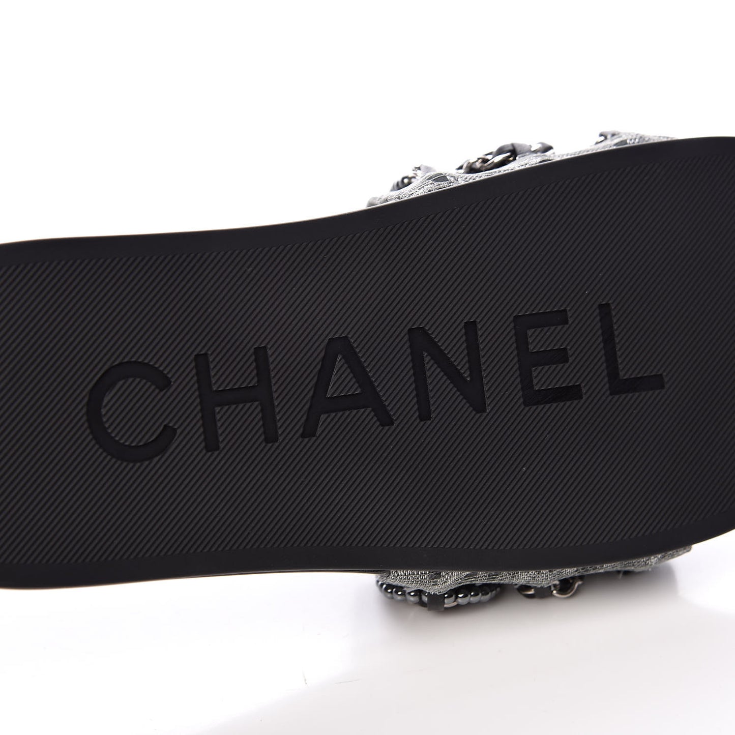 Fantasy Lambskin Pearl Chain CC Flat Mules 40 Silver Black