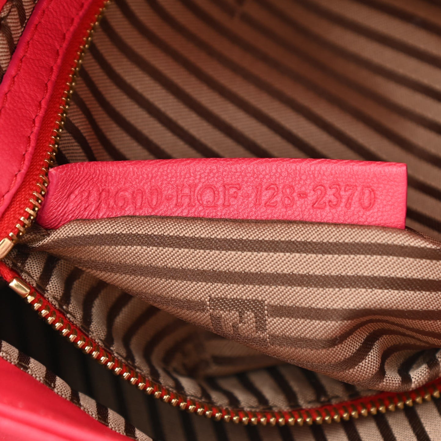 Vitello Enamel Baguette Pink