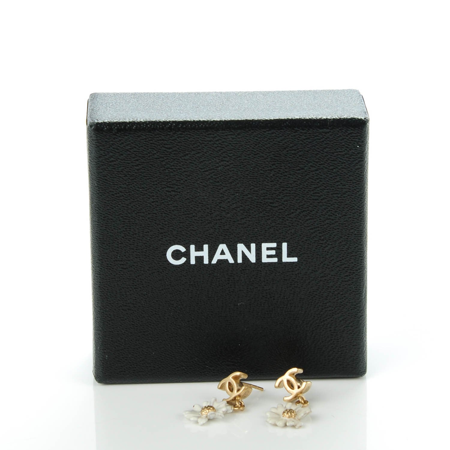 Chanel Flower CC Dangle Earrings Gold 5 of 5