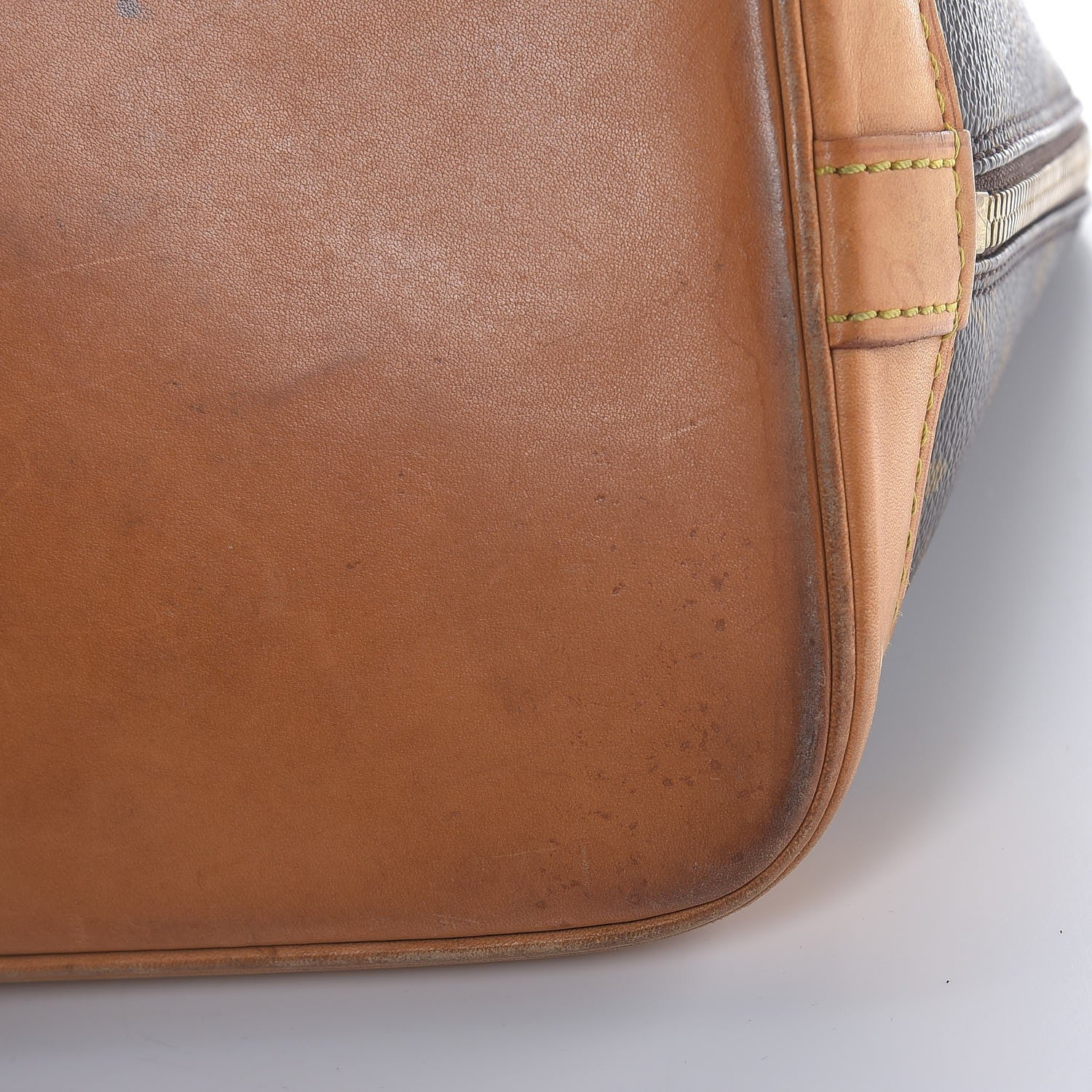 Louis Vuitton Monogram Alma PM 19 of 19