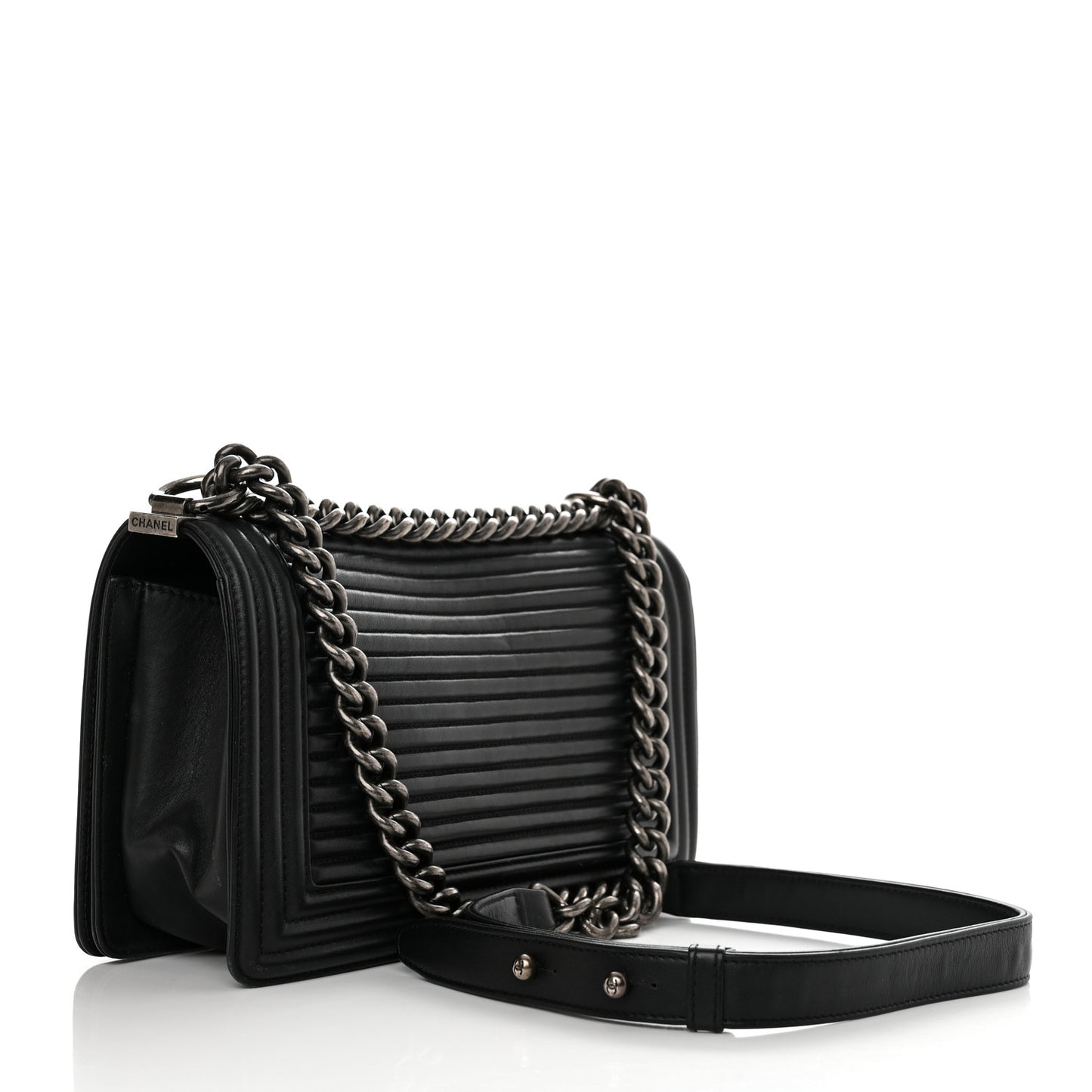 Calfskin Horizontal Quilted New Medium Boy Flap Black