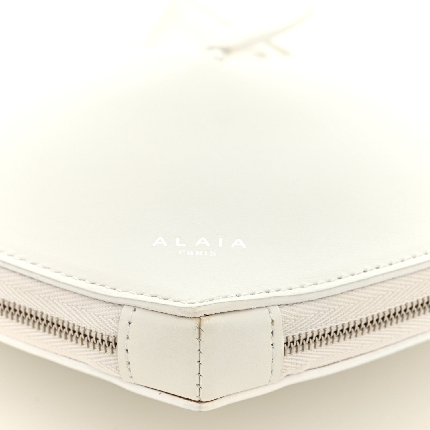 Alaia Calfskin Le Coeur Bag Optic White 8 of 8