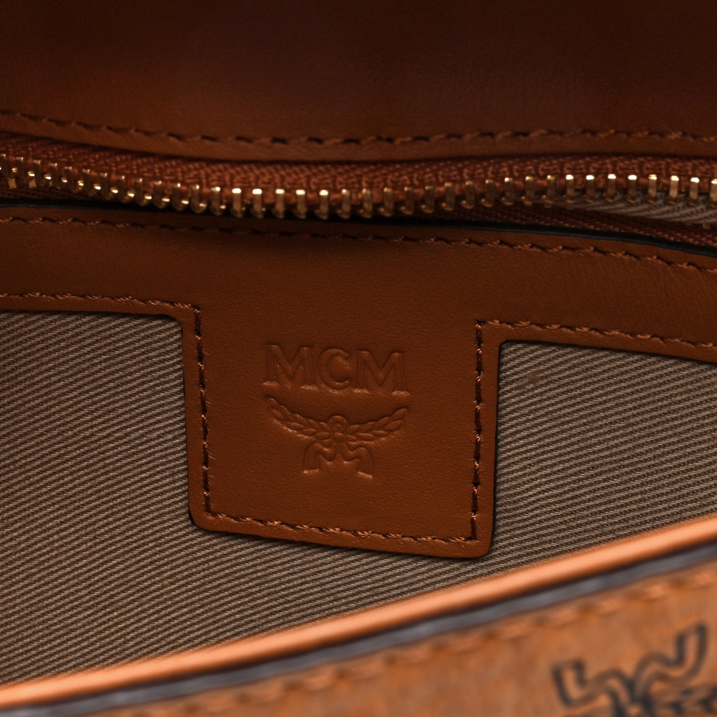 Visetos Small Millie Crossbody Belt Bag Cognac