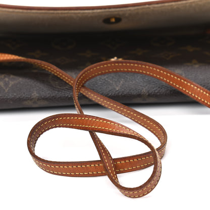 Louis Vuitton Monogram Pochette Twin GM 16 of 17