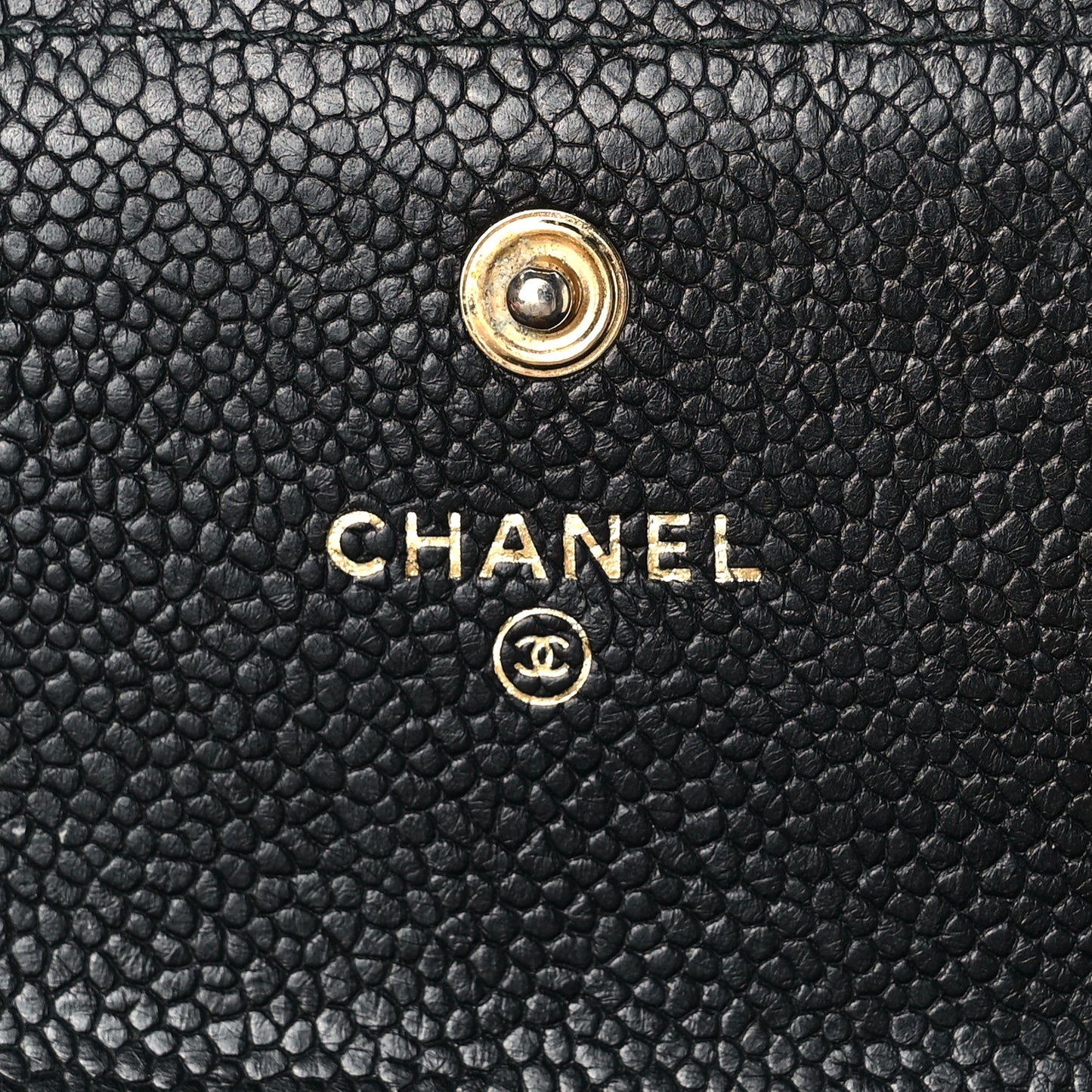 Caviar Quilted Large Boy Gusset Flap Wallet Black