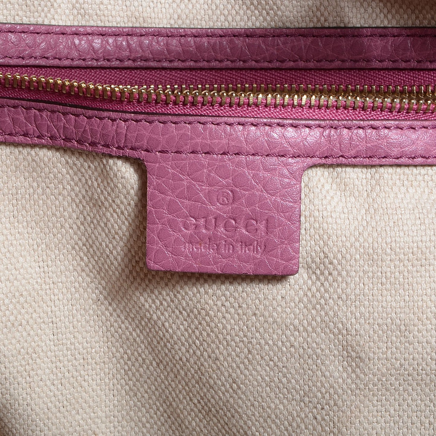 Pebbled Calfskin Medium Soho Shoulder Bag Fresia Rose