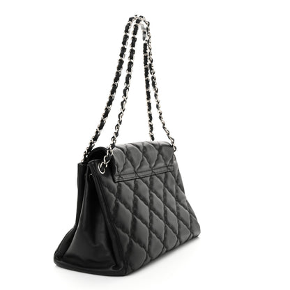 Chanel Calfskin Double Stitch Large Hamptons Flap Bag Black 3 of 10