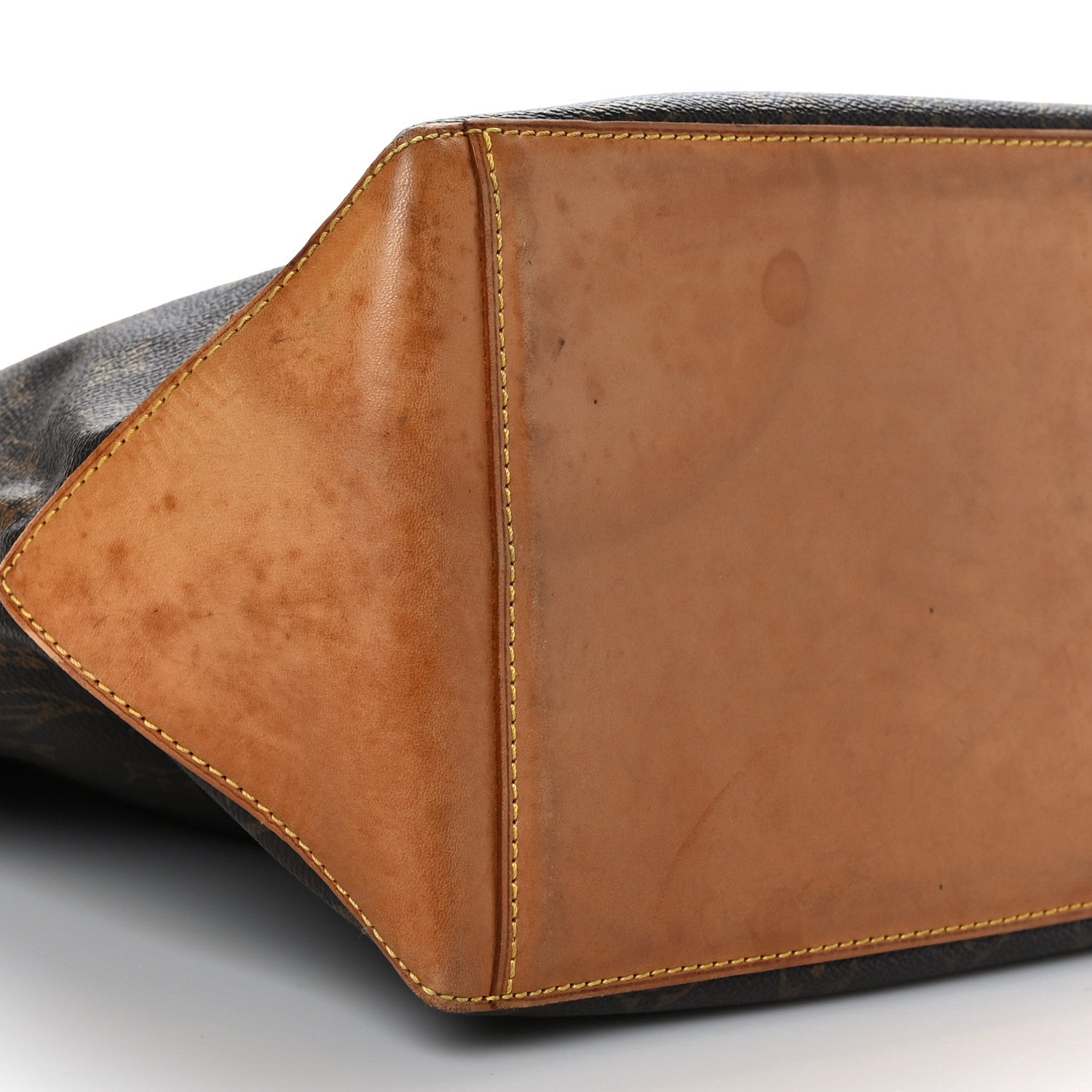 Louis Vuitton Monogram Cabas Mezzo 7 of 8