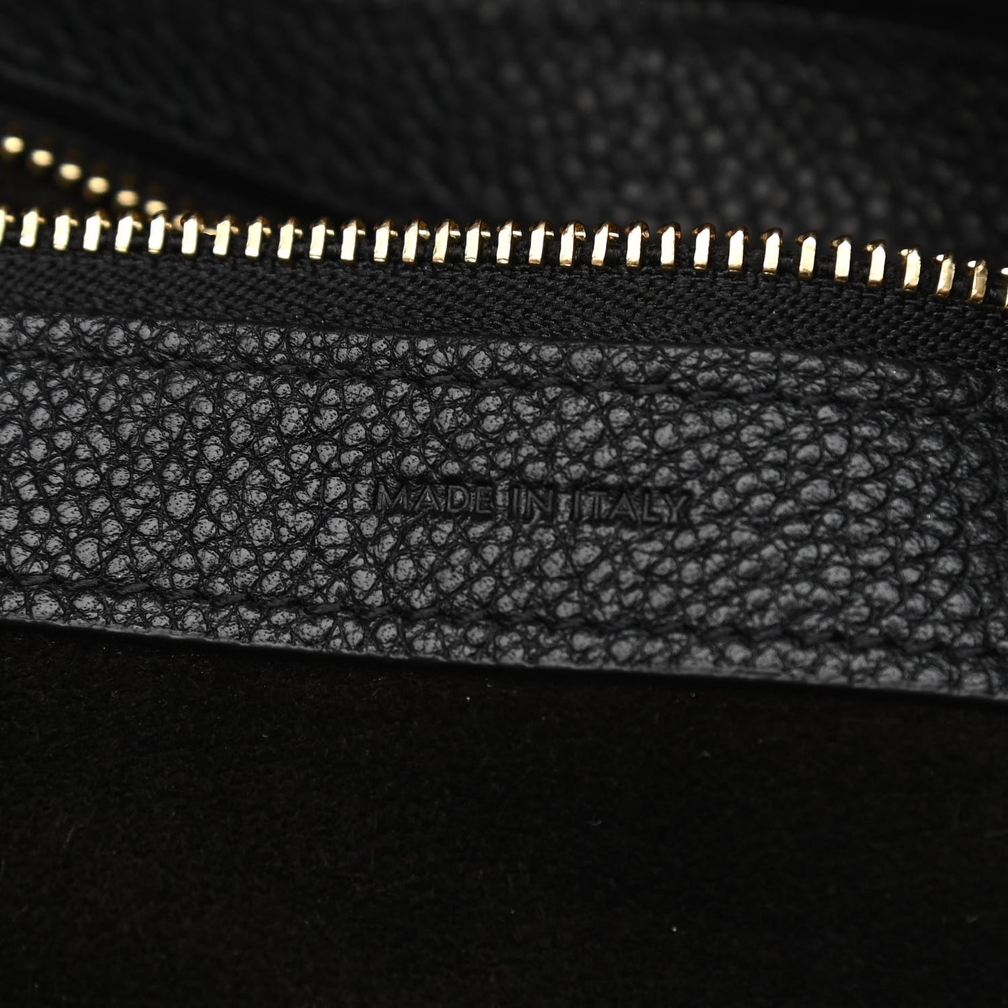 Soft Grained Calfskin Medium Belt Cabas Phantom Black