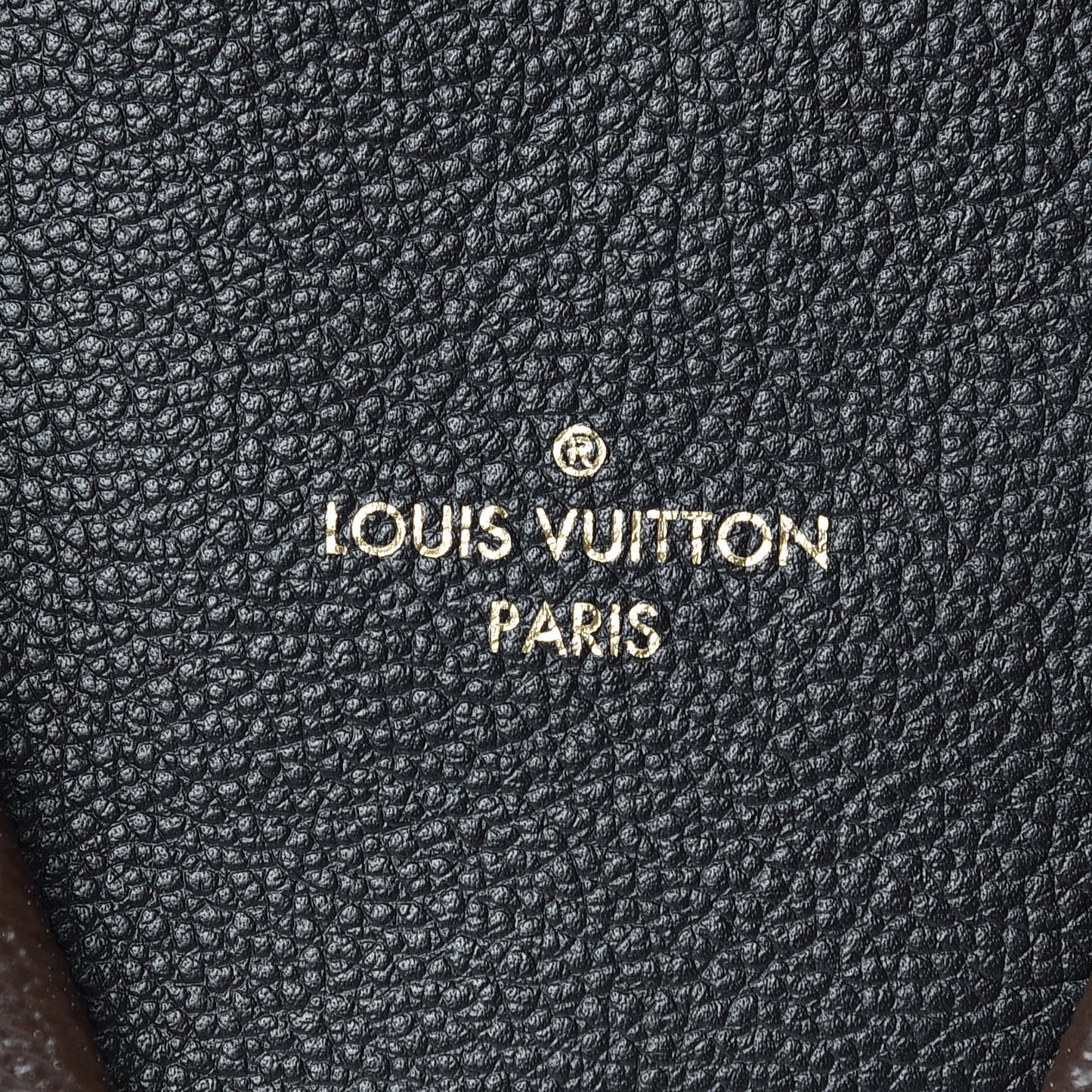 Monogram V Tote MM Black